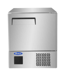 Kompakti negatiivinen jäähdytyspöytä